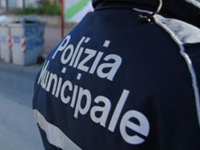 12_polizia_municipale_rifiuti_2.jpg