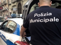 45_polizia_municipale_napoli_1.jpg