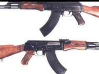 fucili_kalashnikov_jpg_211966316x176.jpg