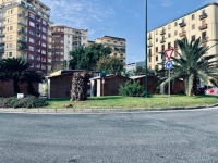 napoli_piazza_degli_artisti_invasa_dagli_stands1.jpg