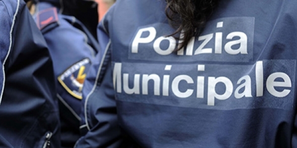 34_polizia_municipale_napoli_1.jpg